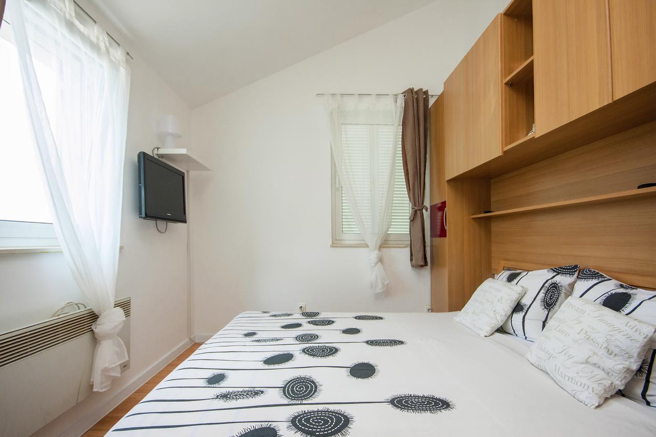 Deluxe Apartment Toni Водице Екстер'єр фото
